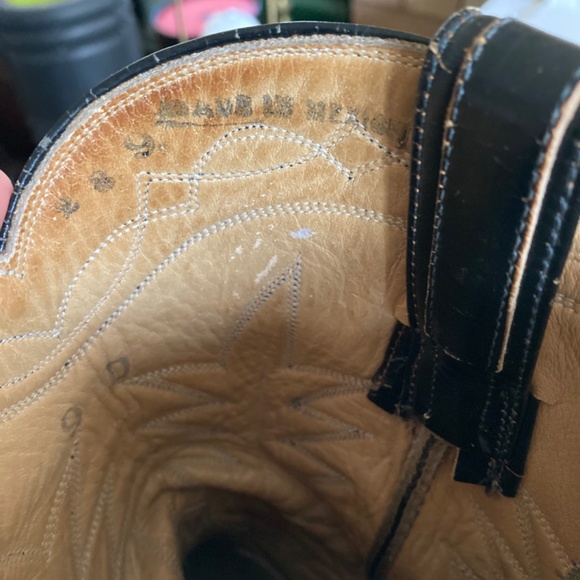 Black Leather Vintage Cowboy Boots Higher Heel Women’s Size 9 Made in Mexico - Picture 12 of 12